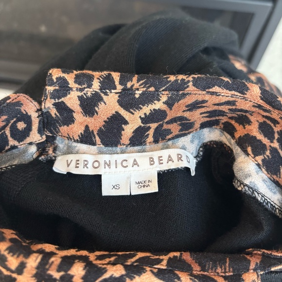 Veronica Beard Phebe Mixed Media
Top in Black, Size XS - Picture 13 of 14